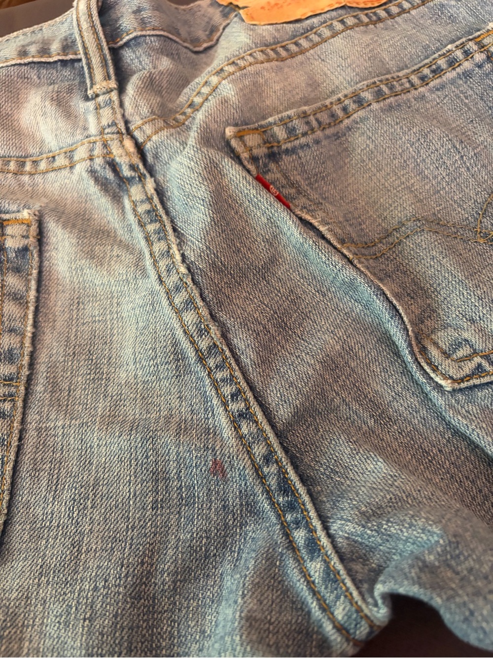 Levi's Faded Light Blue Relaxed Women's Jeans with Red Tab